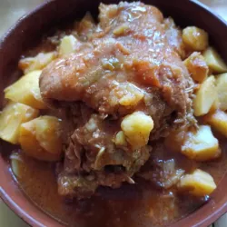 Lacón guisado con papas