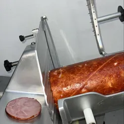 Jamón embuchado ahumado 