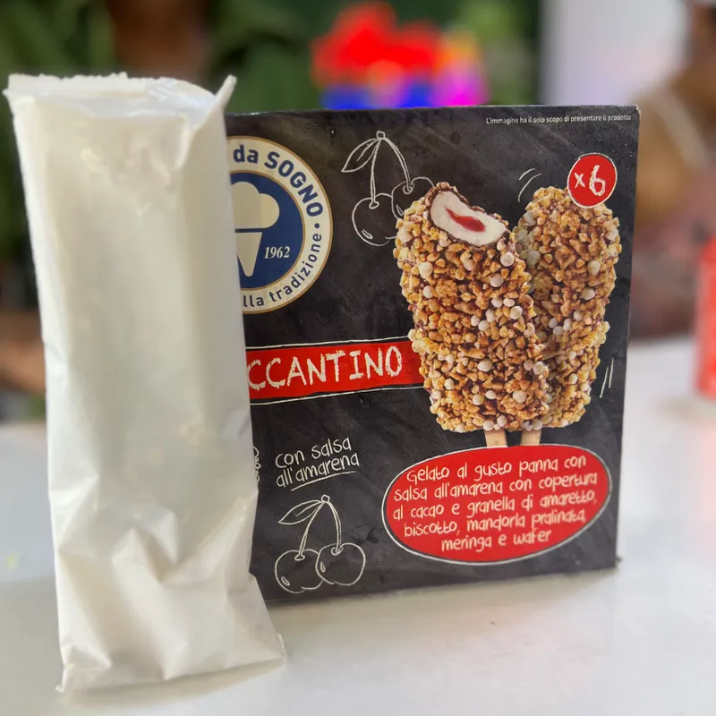 Paleticas rellenas de fresa