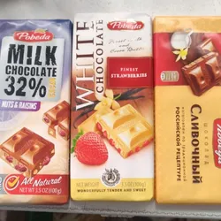 Peter con fresa, con leche y chocolate blanco con fresas