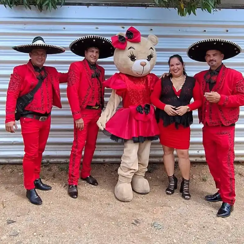 ❤️❤️4️⃣Mariachis rojo 1️⃣osa roja ❤️❤️