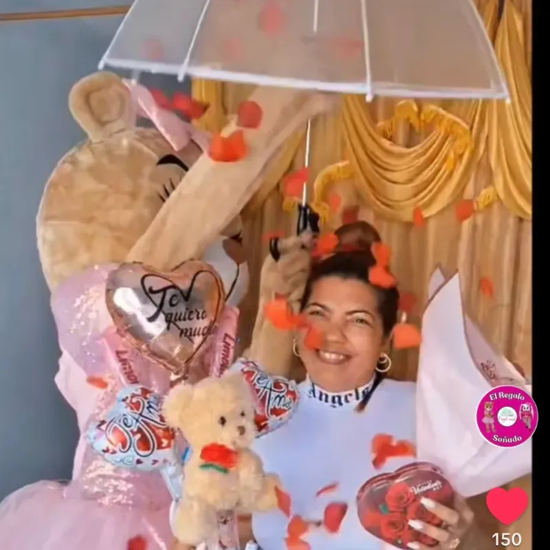 Agrega petalos de rosa a tu pedido 