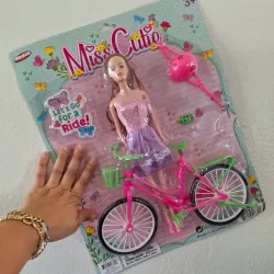 Barbie con bicicleta 