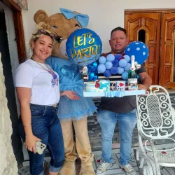 Entrega sorpresa  a papá 💙💙💙💙