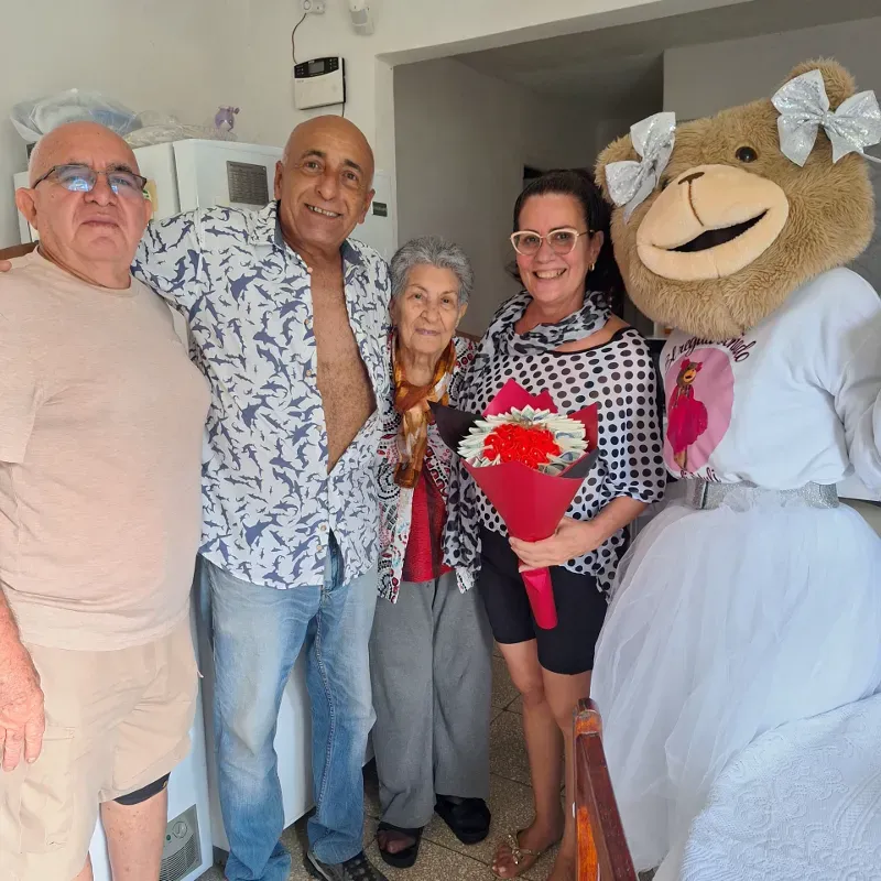 Entrega sorpresa de 💐 millonario 🤭🤑