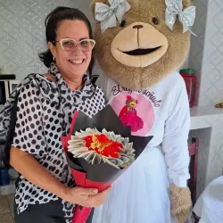 Entrega sorpresa de 💐 millonario 🤭🤑