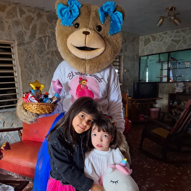 Entregas a estas princesitas en su cumpleaños 🎂 😉 