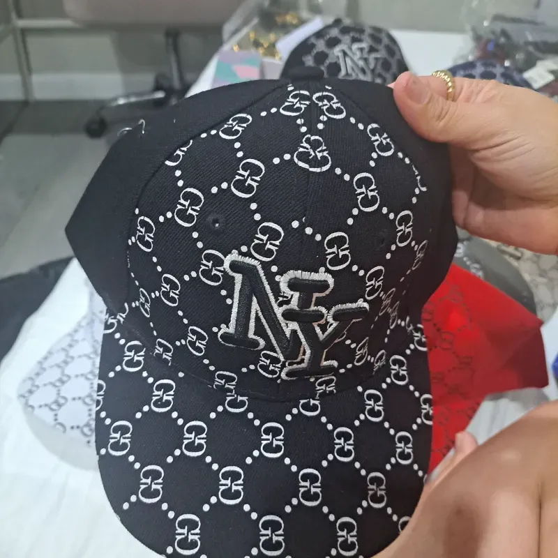 Gorras 🧢🧢🧢🧢