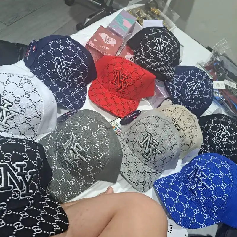 Gorras 🧢🧢🧢🧢