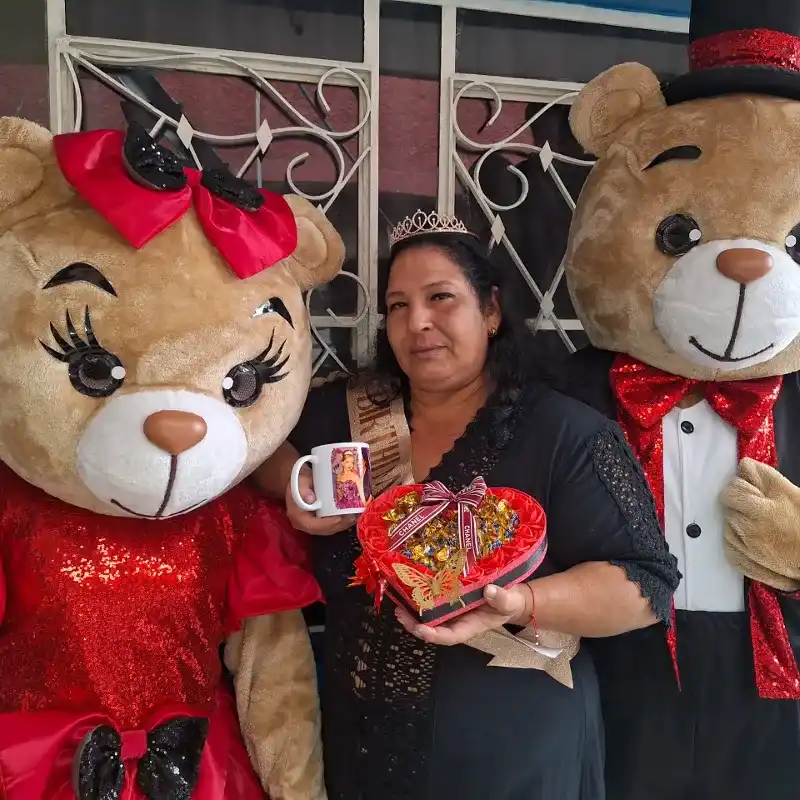 Mariachis con las 2 oso 🐻 🙈 