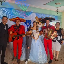 Mariachis ❤️ rojo 🎵🎵🎵