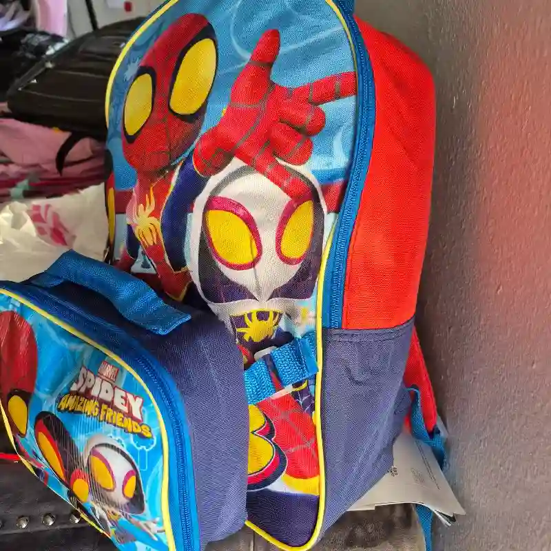 Mochila y lonchera ❤️💙