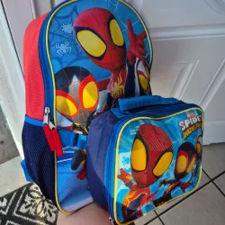Mochila y lonchera ❤️💙