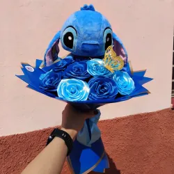 11 rosas + Stitch💙
