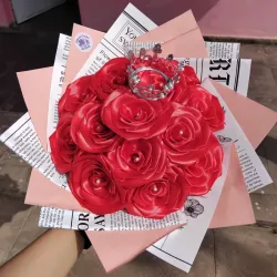 14 rosas + corona❤️
