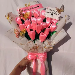 20 tulipanes