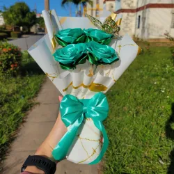 4 rosas💚