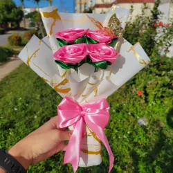 4 rosas 💕