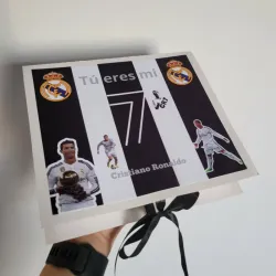 Caja temática CR7🖤