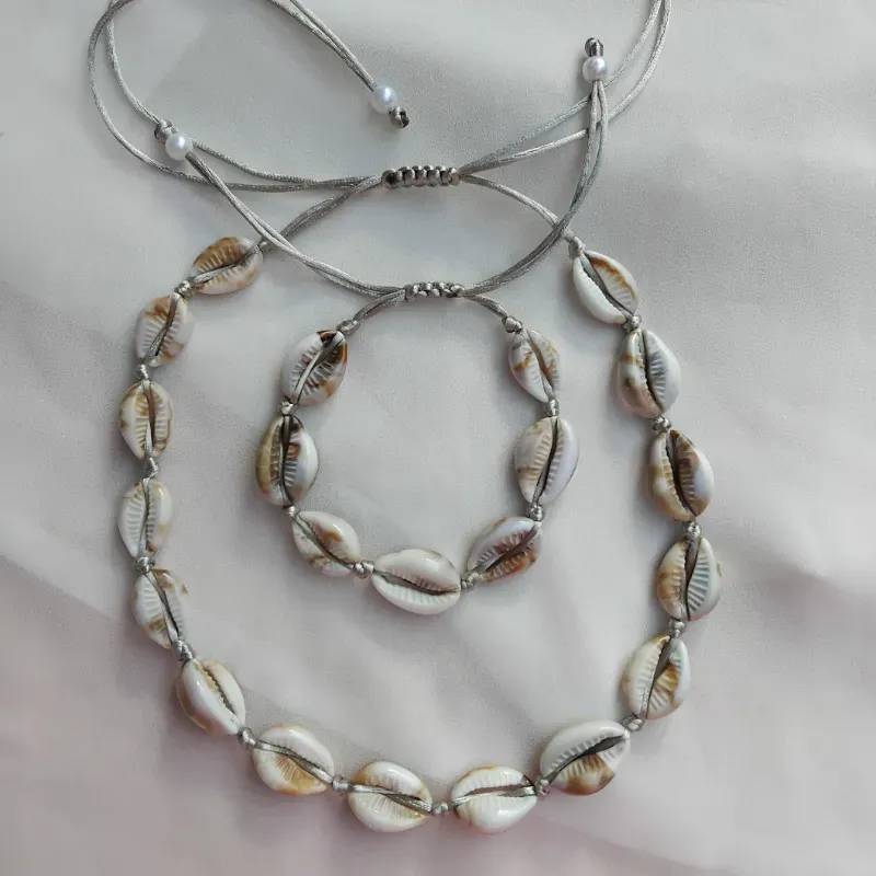Collar de caracolas