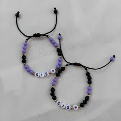 De perlas, ajustable con palabra corta.