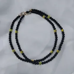 De perlas con emojis.