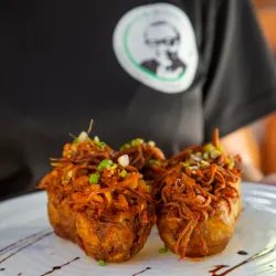 Tostones Rellenos con Ropa Vieja