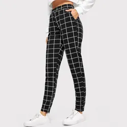 Pantalón estampado de cuadros