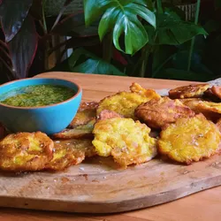 Tostones con mojo