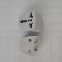 Adaptador enchufe universal 