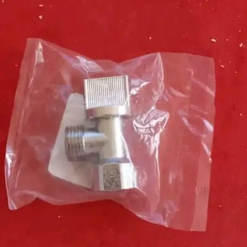 Llave corte en ángulo 