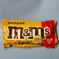 M&M