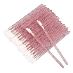 Aplicadores - Lipbrush (20 piezas)​Cabezal de Suave Microfibra / Felpa: Absorbe la cantidad justa de líquido o gel, evitando el goteo y garantizando una aplicación uniforme en las pestañas naturales o labio. ​Diseño Higiénico y Desechable: Ideales para prevenir la contaminación cruzada entre clientas, garantizando un estándar profesional en tu espacio de trabajo.
