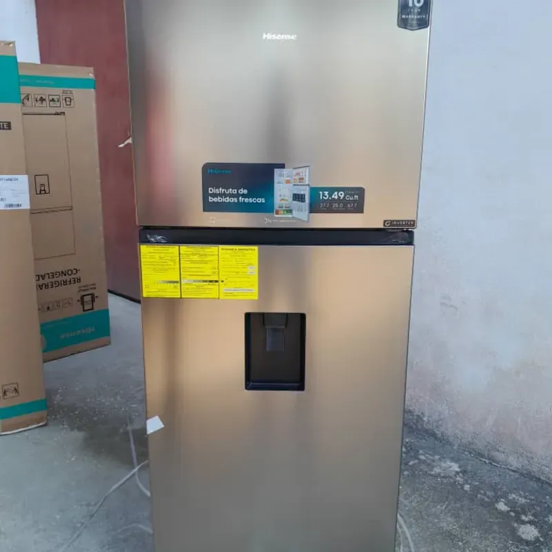 Refrigerador 13.48 ft³ Hisense