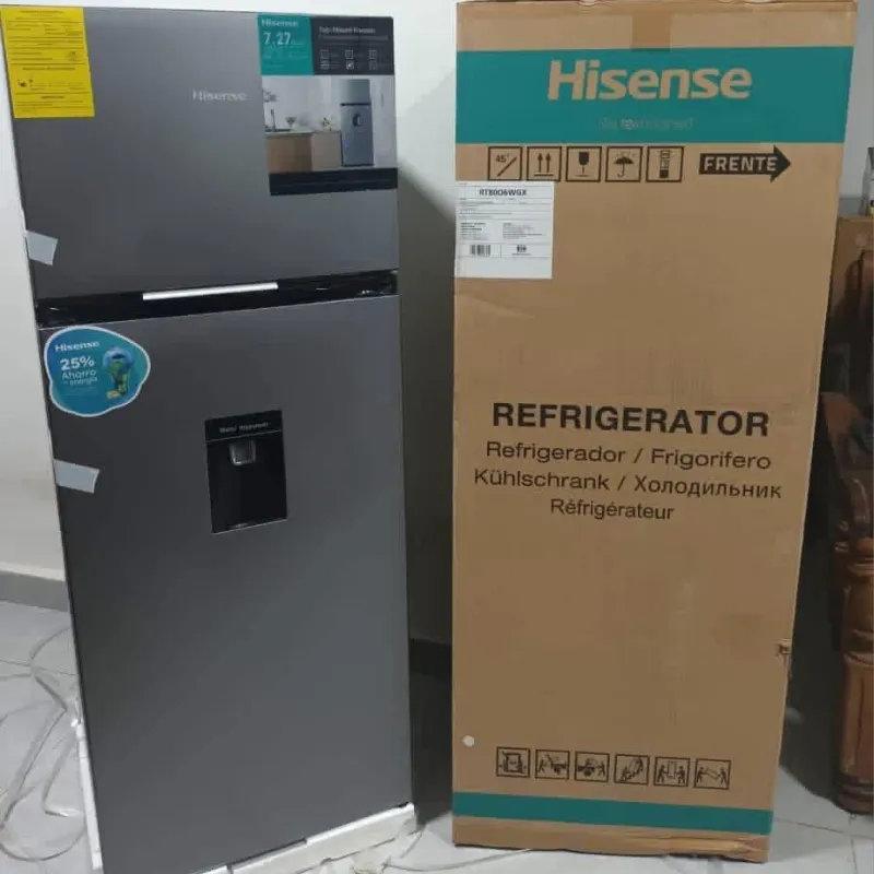 Refrigerador Hisense de 7.2 pies con dispensador