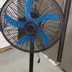 Ventilador de pedestal 