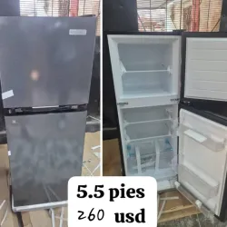 Refrigerador de 5.5 pies Royal