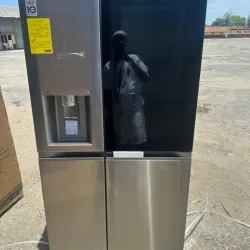 Refrigerador LG TOK TOK de 23 pies 