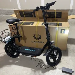 Patinete eléctrico Caroma con asiento para adultos