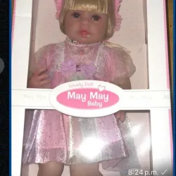 Bebe real llora y estornuda