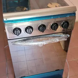 Cocina de gas milexus  4 hornillas con horno 