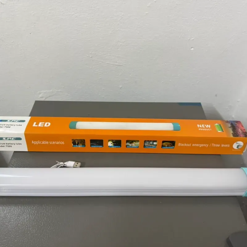 Lámpara LED recargable