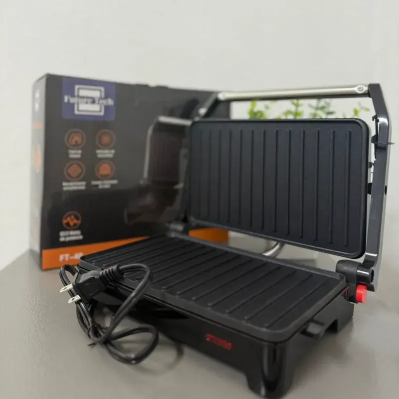 Sandwichera/tostadora y Grill (más pequeña)