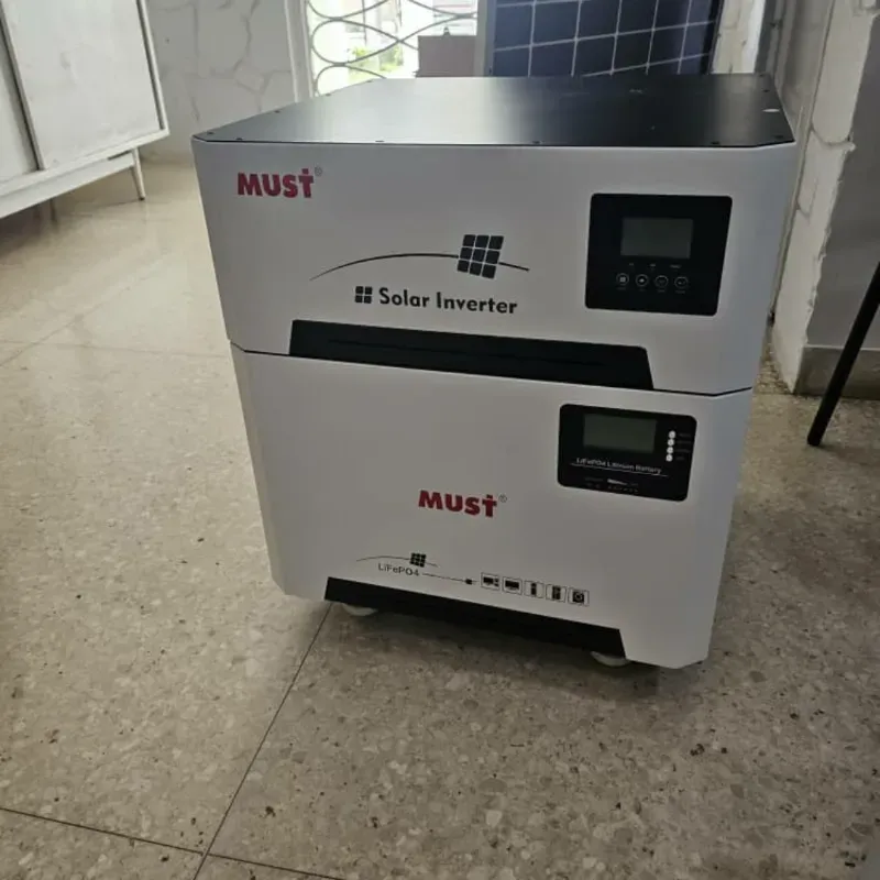 INVERSOR SOLAR TODO EN UNO MARCA *MUST*