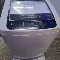 Lavadora automática LG de 13kg 