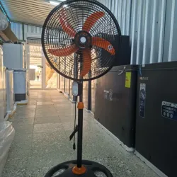 Ventilador de pedestal Milexus 18" 