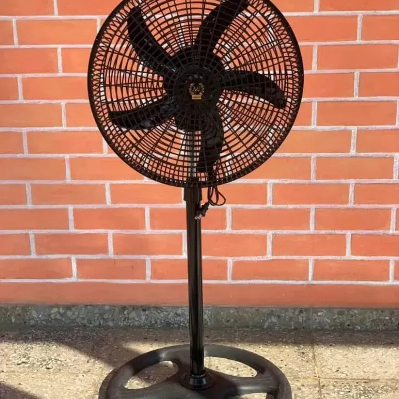 Ventilador de pedestal 18"