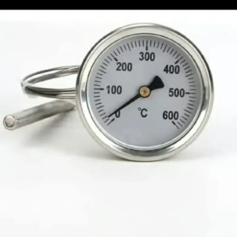 Termómetro analógico de capilar (lectura remota) diseñado para medir temperaturas de hasta 600°C.