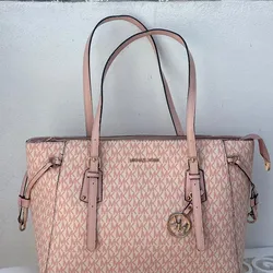Bolso Grande color Rosa Marca Michael Kors