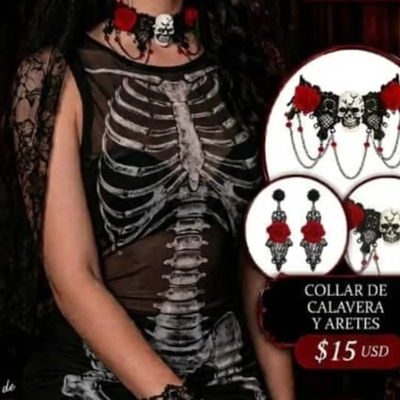 Juego de collar y aretes flor con caravela